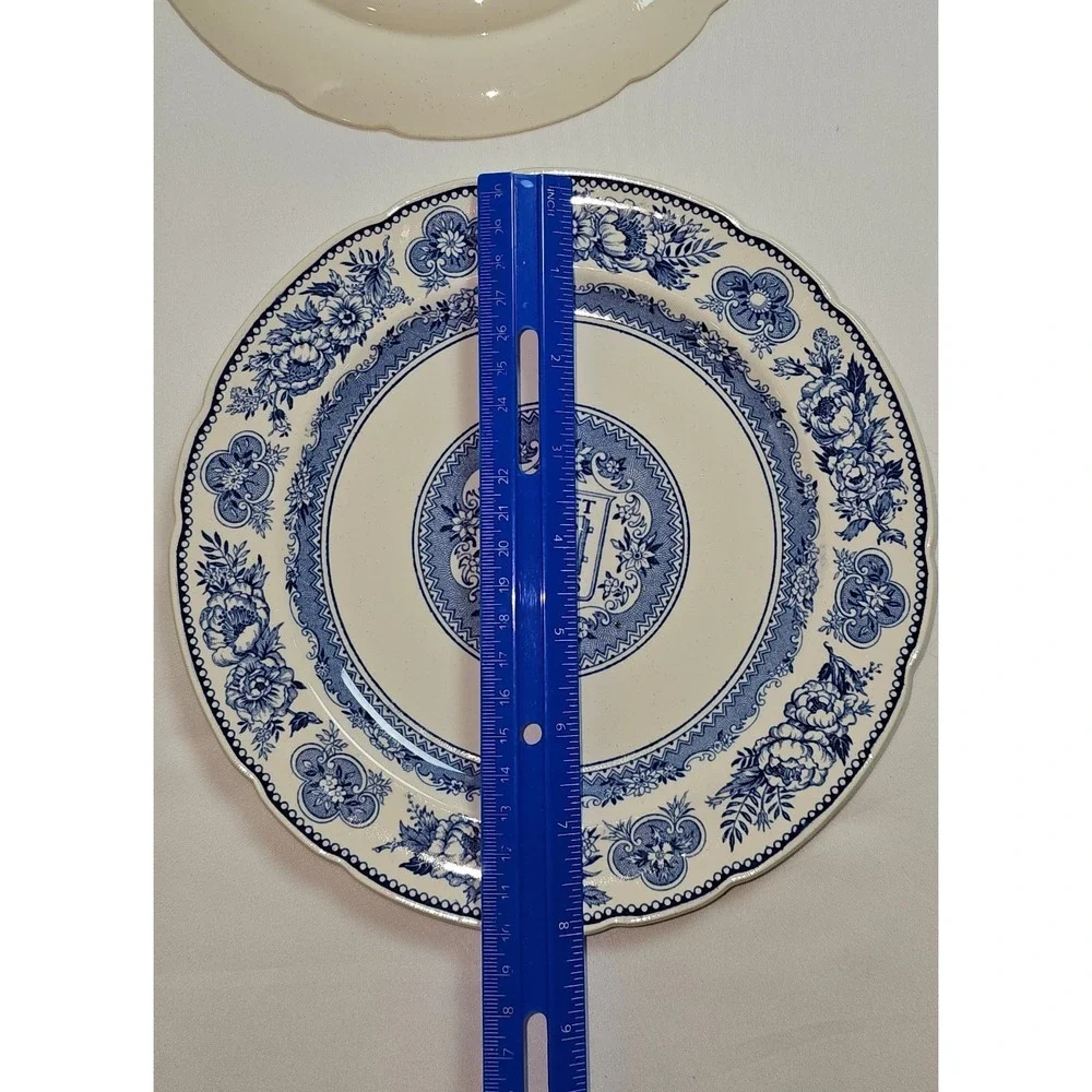 (4) VTG Wedgwood Yale University Russell House 8